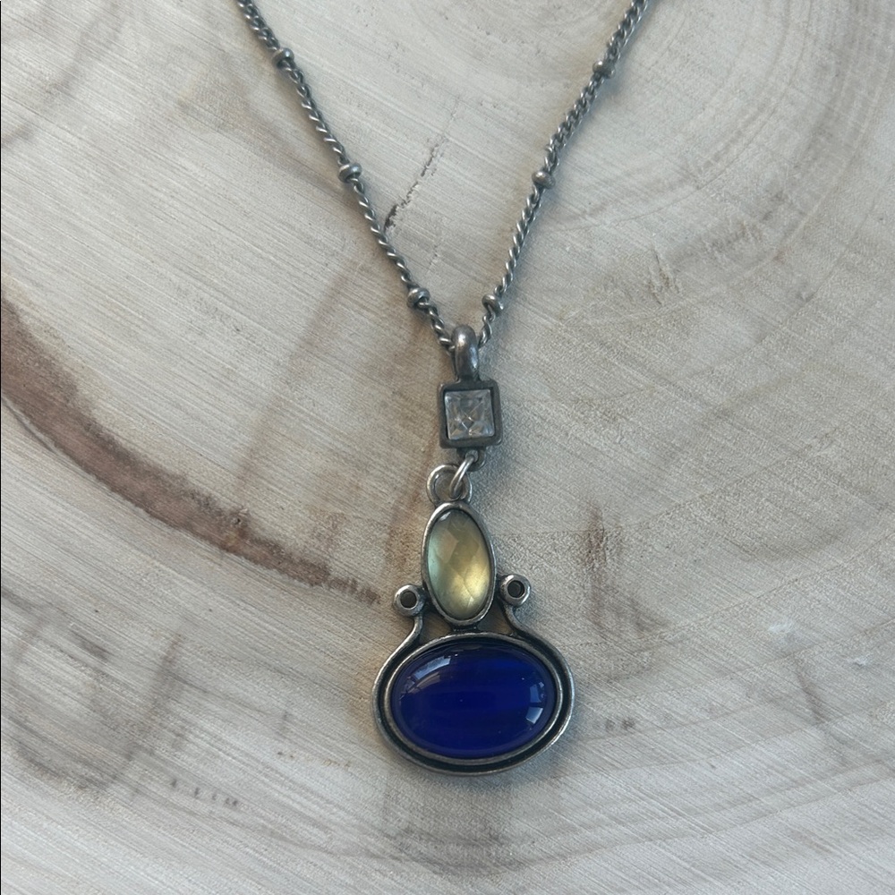 sterling silver necklace with lapis lazuli pendant - Picture 2 of 4